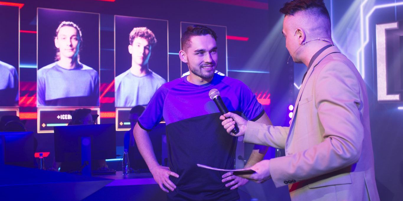 A sports journalist interviewing an athlete.